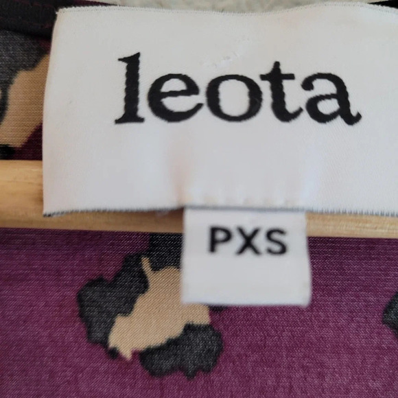 Leota Women's V-neck Faux Wrap Jersey Dress Size PXS Purple - Picture 3 of 5